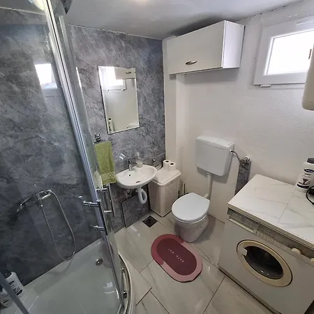 Fly & アパート Laktaši