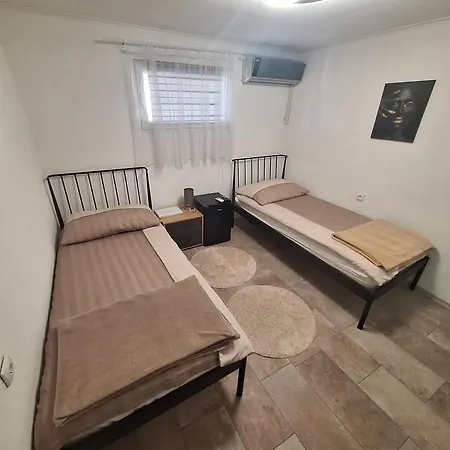 Fly & アパート *