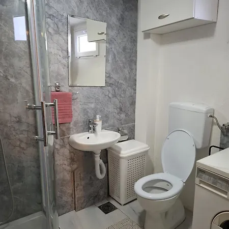 Fly & アパート *